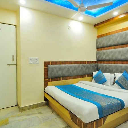Hotel Lahorimal Deluxe New Delhi Bagian luar foto