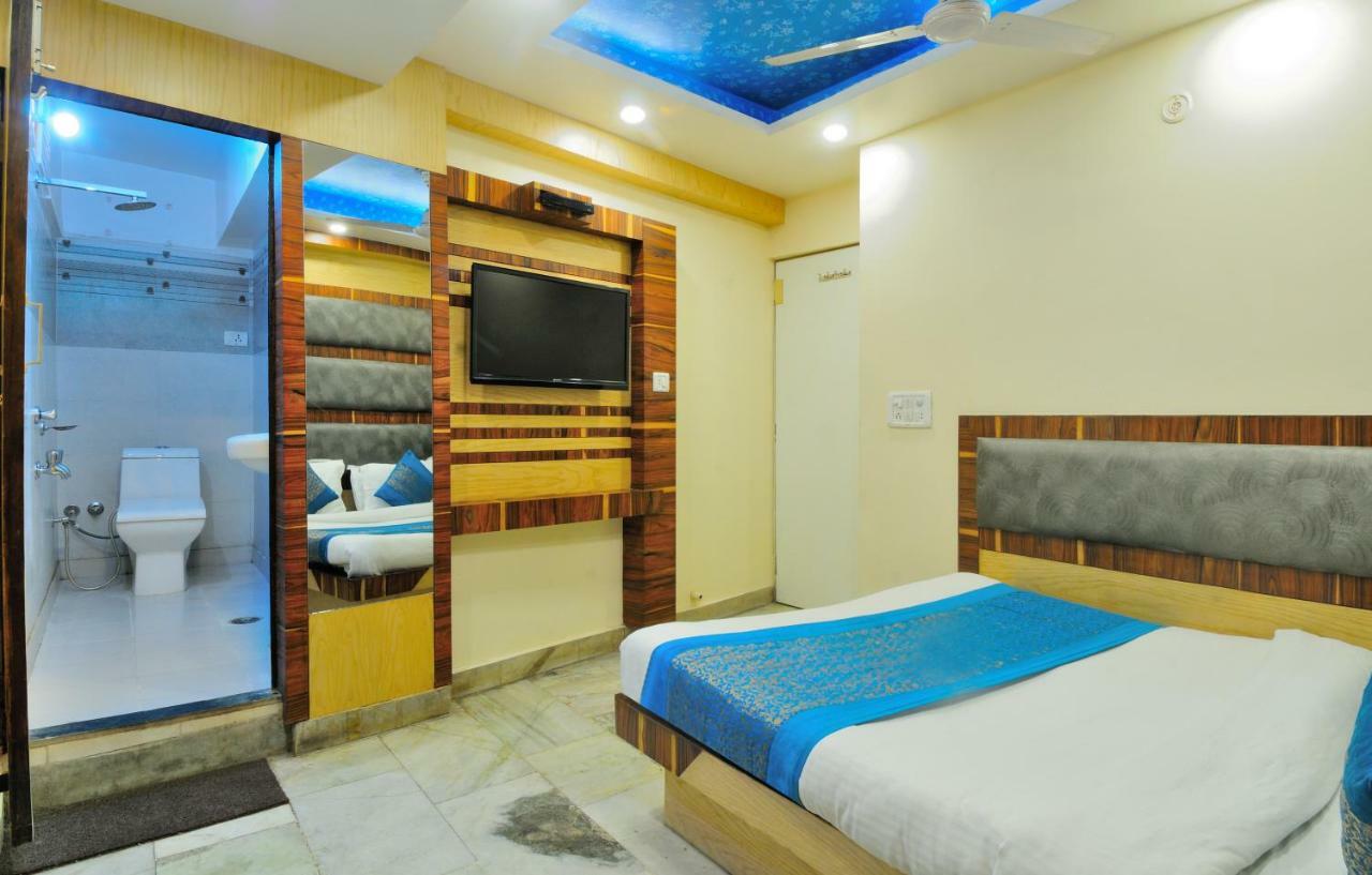 Hotel Lahorimal Deluxe New Delhi Bagian luar foto