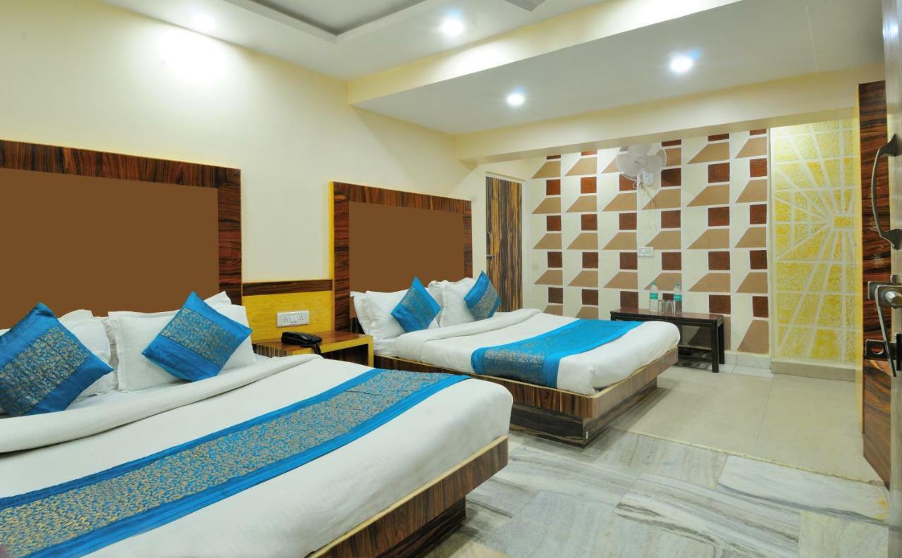 Hotel Lahorimal Deluxe New Delhi Bagian luar foto